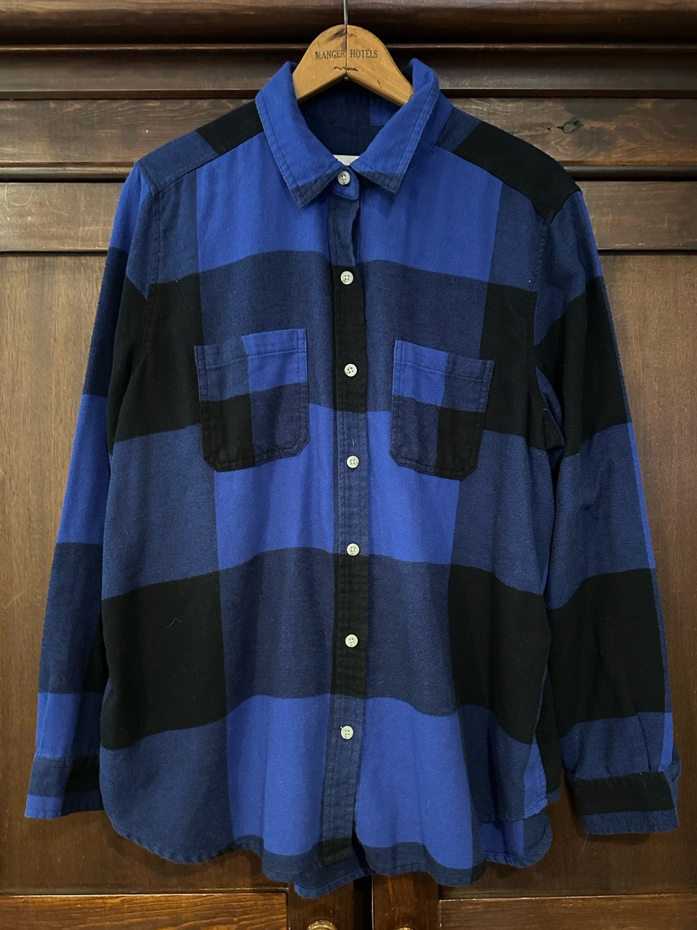 Mossimo Supply Co • women’s flannel button down shirt • top